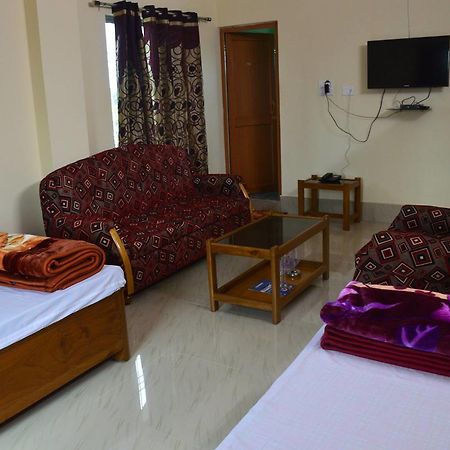 Hotel Kaustav Tezpur Exterior photo