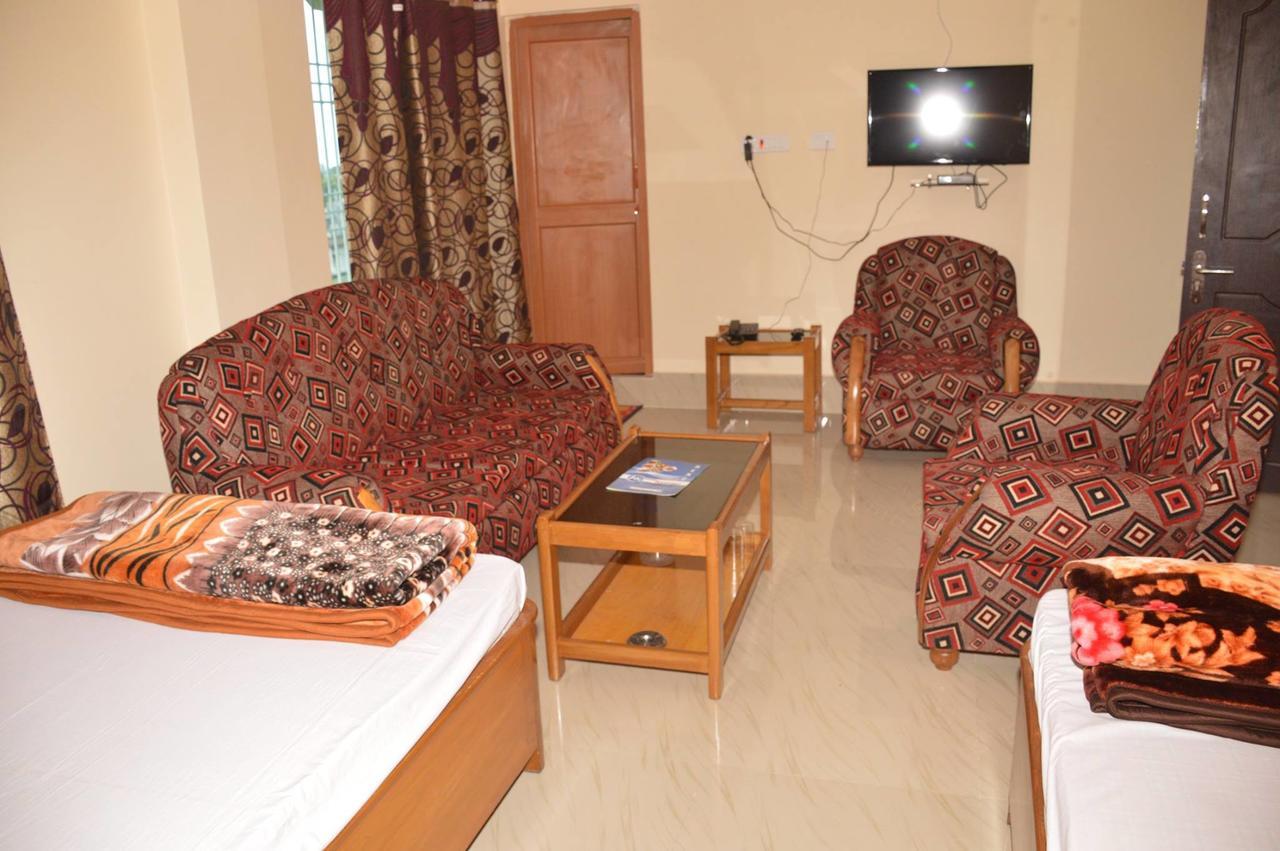 Hotel Kaustav Tezpur Exterior photo